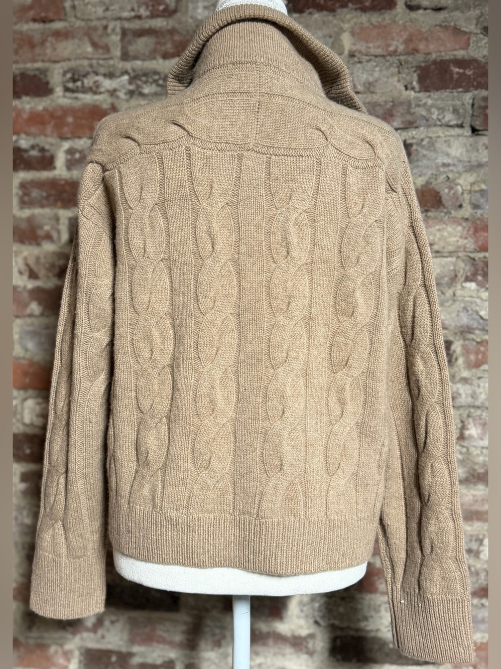 Everlane The Cable Half-Zip Sweater in Luxe Merino RWS Wool Bone Beige - Picture 5 of 11